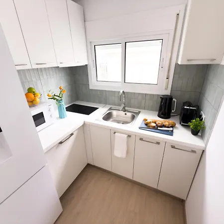 아파트 110 - Beachside Renovated 1br 5 Min From 캠브릴스
