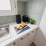 דירה 110 - Beachside Renovated 1br 5 Min From